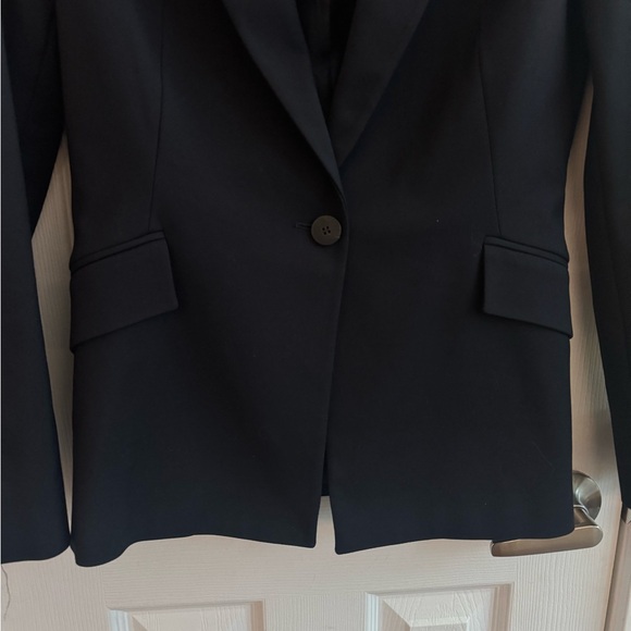 ZARA Classic Black Single Button Blazer Size Medium - Picture 2 of 5